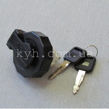 Кришка паливного баку Богдан з ключем /метал